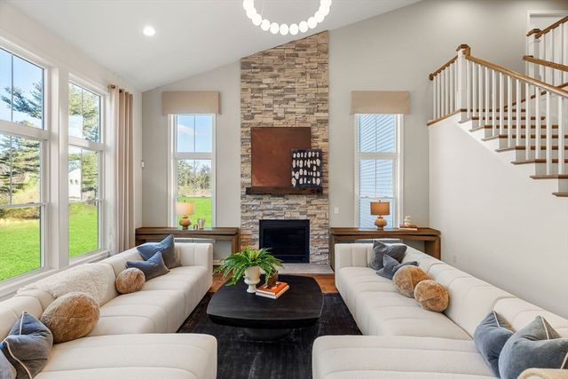 3 Germain Way 16, Norton, MA 02766