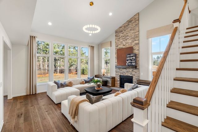 3 Germain Way 16, Norton, MA 02766