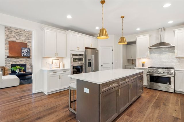 3 Germain Way 16, Norton, MA 02766