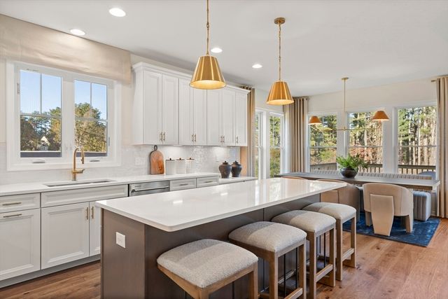 3 Germain Way 16, Norton, MA 02766