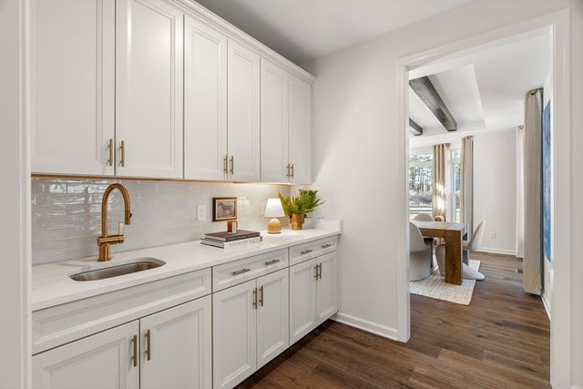 3 Germain Way 16, Norton, MA 02766