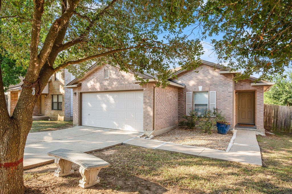 13017 Lofton Cliff DR, Del Valle, TX 78617
