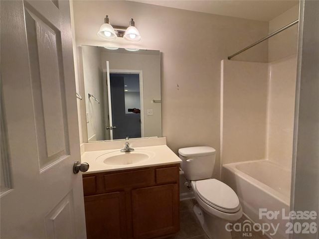 5615 Tipperlinn Way, Charlotte, NC 28278