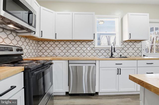 357 S 4TH ST, Steelton, PA 17113