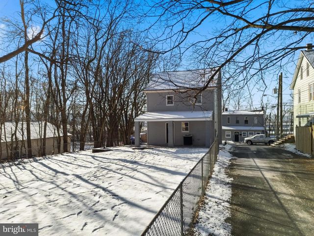 357 S 4TH ST, Steelton, PA 17113