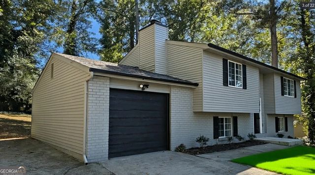 3414 Dearwood Drive SW, Lilburn, GA 30047
