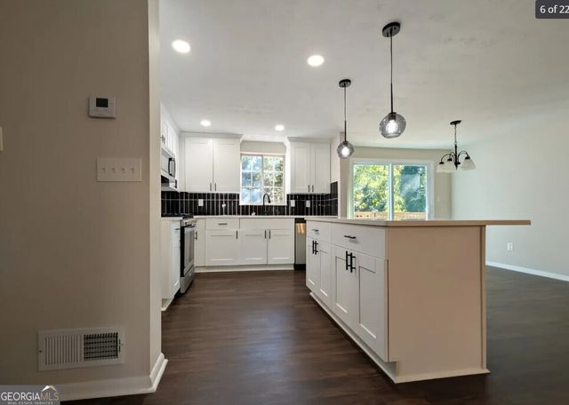 3414 Dearwood Drive SW, Lilburn, GA 30047
