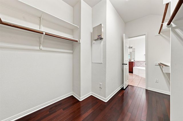 8017 Ladera Verde DR, Austin, TX 78739