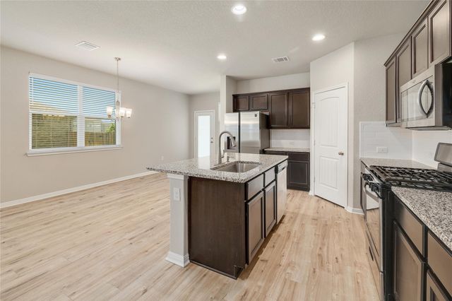 453 Dubina Ave, Georgetown, TX 78626