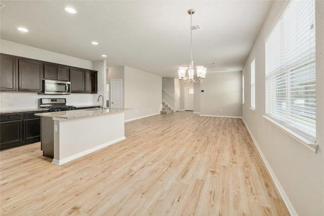 453 Dubina Ave, Georgetown, TX 78626