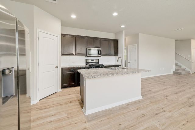 453 Dubina Ave, Georgetown, TX 78626