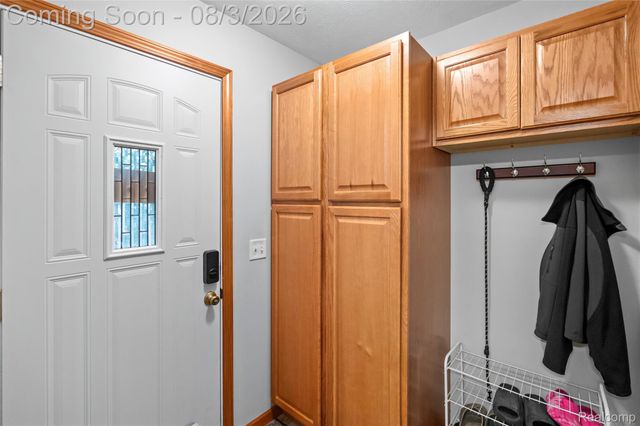 5096 N Irish Road, Richfield Township, MI 48423