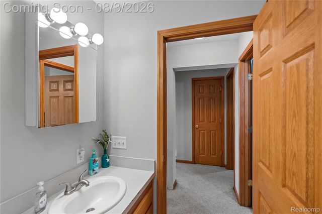 5096 N Irish Road, Richfield Township, MI 48423