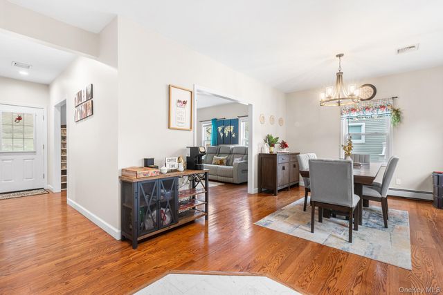 30 High Street, Unionville, NY 10988