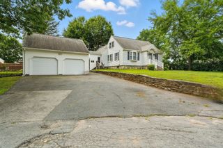 178 Massasoit Rd, Worcester, MA 01604