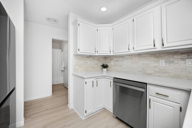 9618 Sebring Drive, Portage City, MI 49002