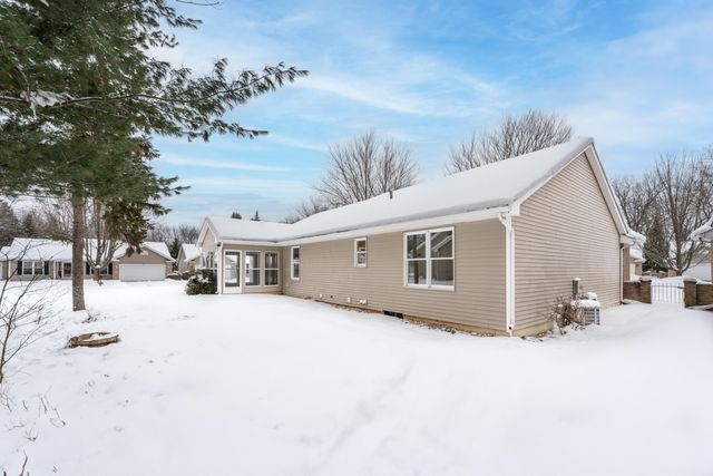 9618 Sebring Drive, Portage City, MI 49002