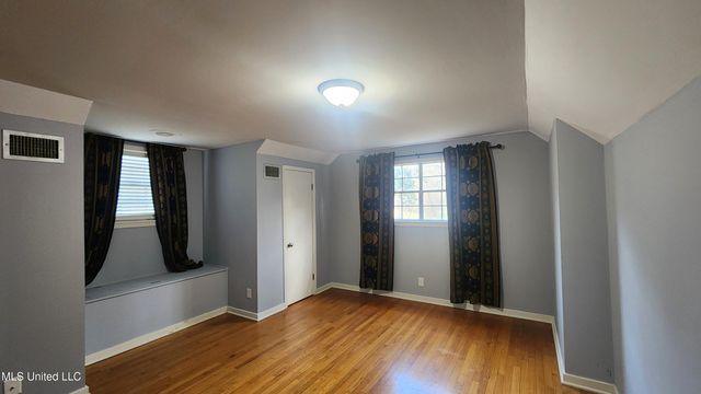 200 Dunbarton Drive, Natchez, MS 39120