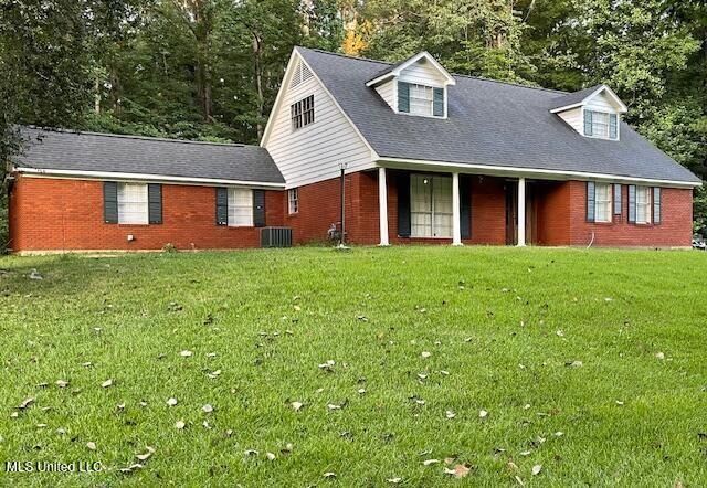 200 Dunbarton Drive, Natchez, MS 39120