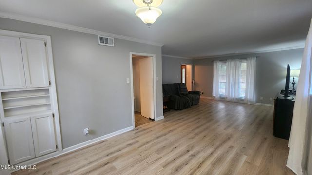 200 Dunbarton Drive, Natchez, MS 39120