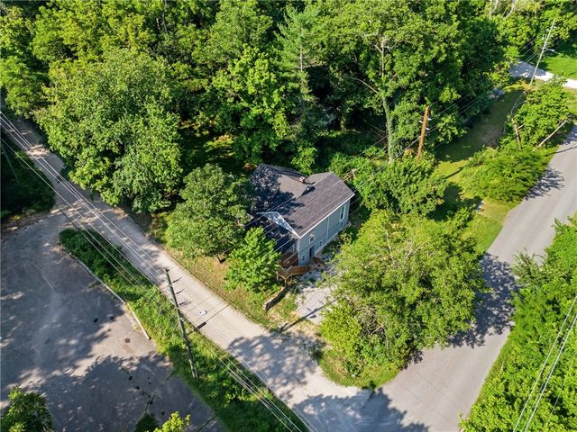 2 Fuller Street, Eureka Springs, AR 72632