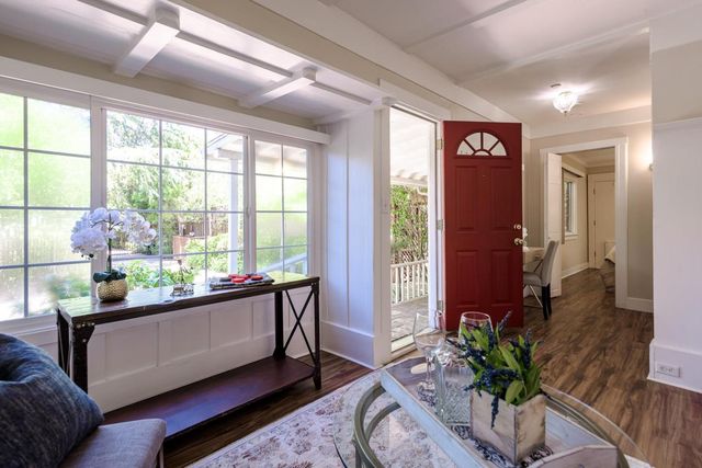 717 Walnut Avenue, Burlingame, CA 94010