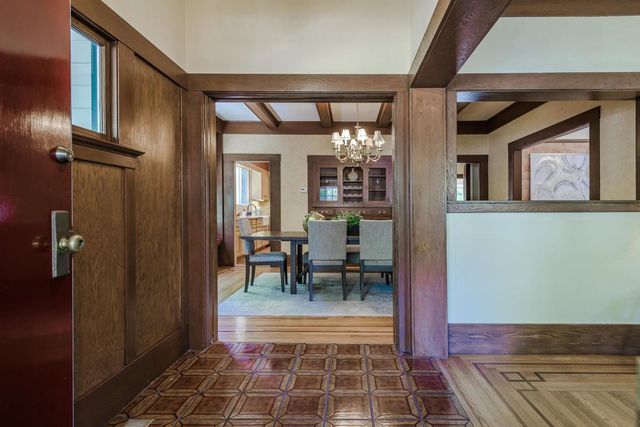 717 Walnut Avenue, Burlingame, CA 94010