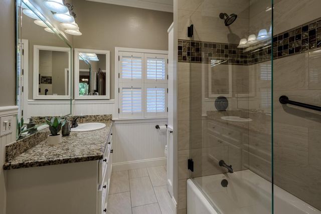 717 Walnut Avenue, Burlingame, CA 94010
