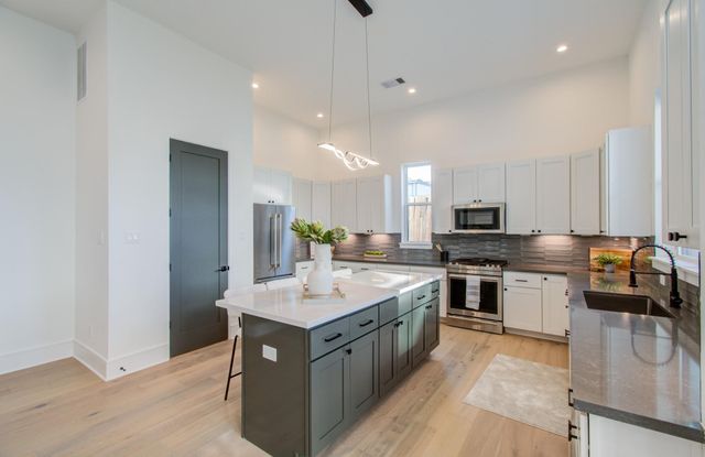 1645 Bingle Road, Houston, TX 77055