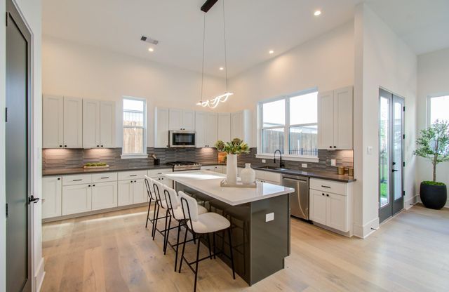 1645 Bingle Road, Houston, TX 77055