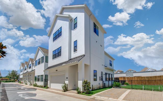 1645 Bingle Road, Houston, TX 77055