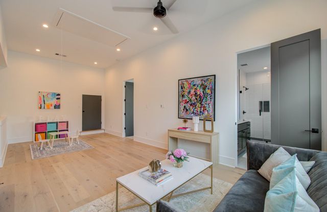 1645 Bingle Road, Houston, TX 77055