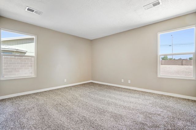 4989 Chromium Drive NE, Rio Rancho, NM 87124
