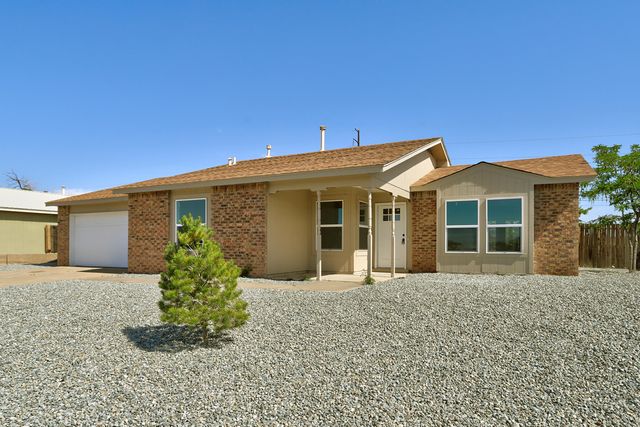 4989 Chromium Drive NE, Rio Rancho, NM 87124