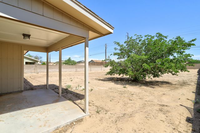 4989 Chromium Drive NE, Rio Rancho, NM 87124