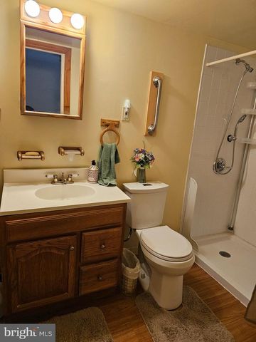 284 FLOODGATE RD, Swedesboro, NJ 08085