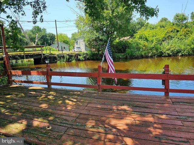 284 FLOODGATE RD, Swedesboro, NJ 08085
