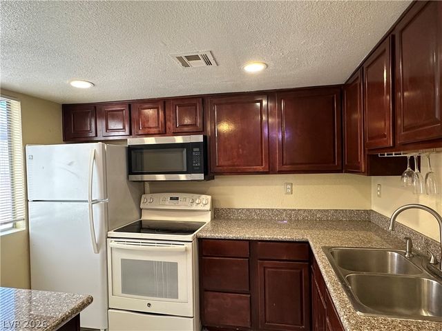 4391 Alexis Drive 317, Las Vegas, NV 89103