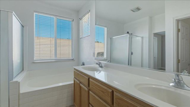 3441 Carly Dr, Stockton, CA 95205