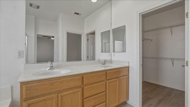 3441 Carly Dr, Stockton, CA 95205