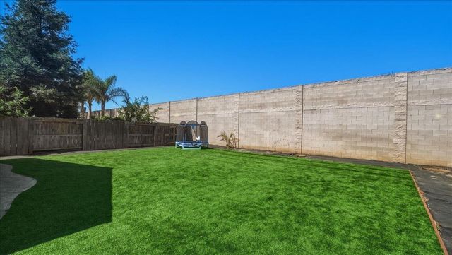 3441 Carly Dr, Stockton, CA 95205