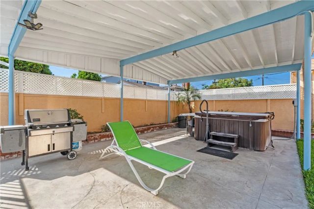 5919 Bellflower Boulevard, Lakewood, CA 90713