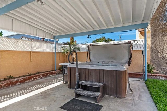 5919 Bellflower Boulevard, Lakewood, CA 90713