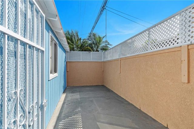 5919 Bellflower Boulevard, Lakewood, CA 90713