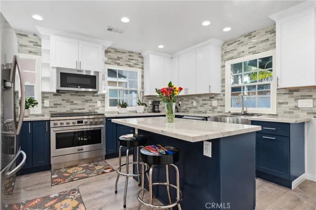 5919 Bellflower Boulevard, Lakewood, CA 90713