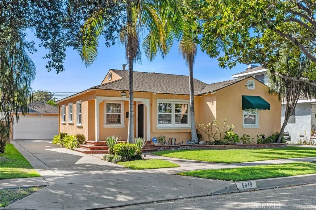 5919 Bellflower Boulevard, Lakewood, CA 90713