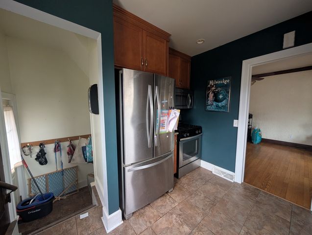 2915 24th Avenue A Street, Moline, IL 61265