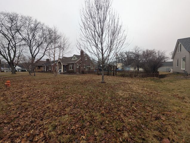 2915 24th Avenue A Street, Moline, IL 61265