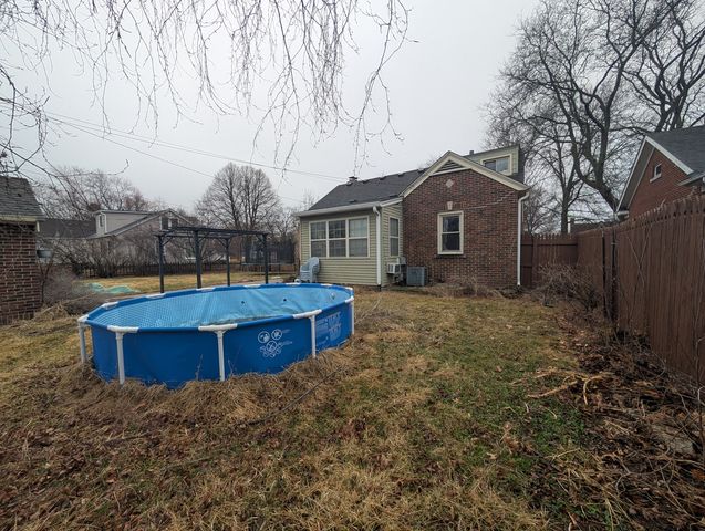 2915 24th Avenue A Street, Moline, IL 61265