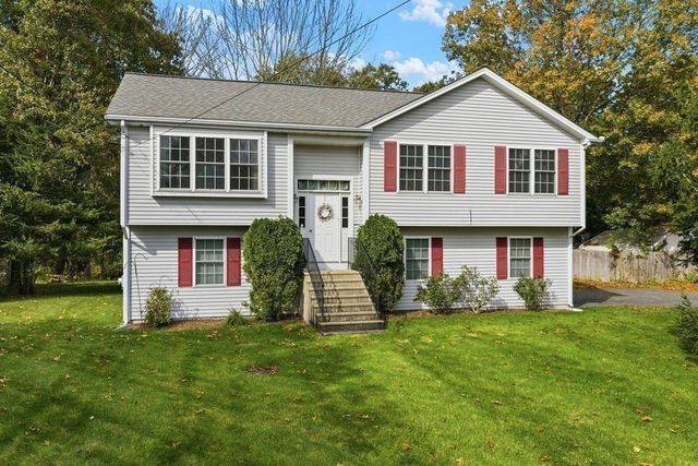 190 Winthrop St, Rehoboth, MA 02769
